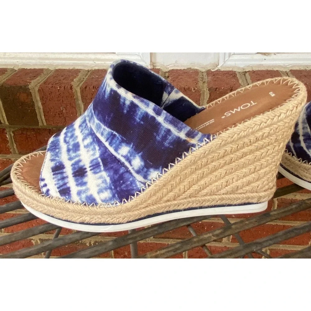 Toms Monica Tie Dye Shoe‎ 10 Wide Blue White Mule Beach Cruise Boho July 4